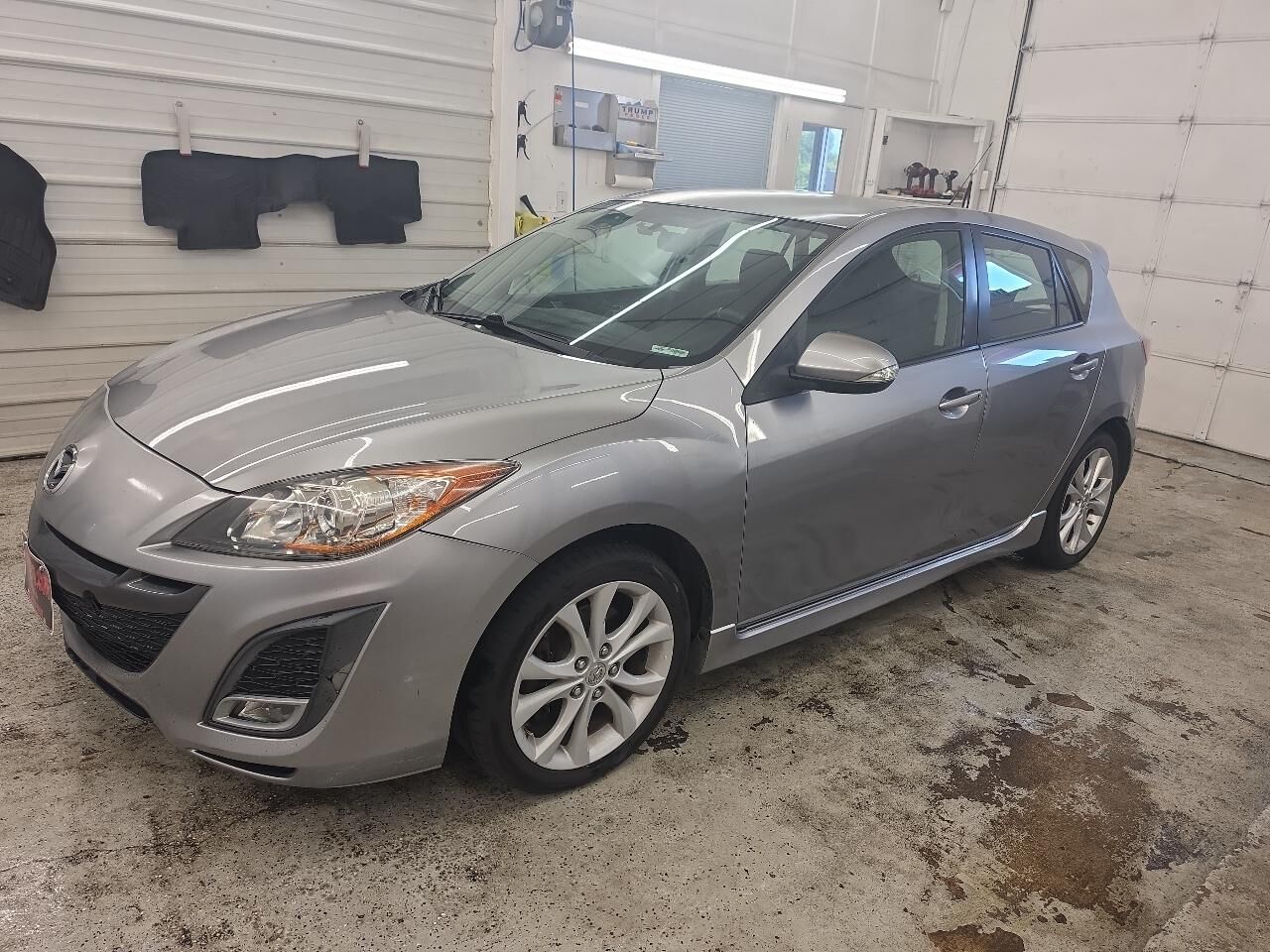 2010 MAZDA Mazda3