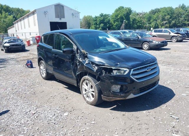 2017 FORD Escape