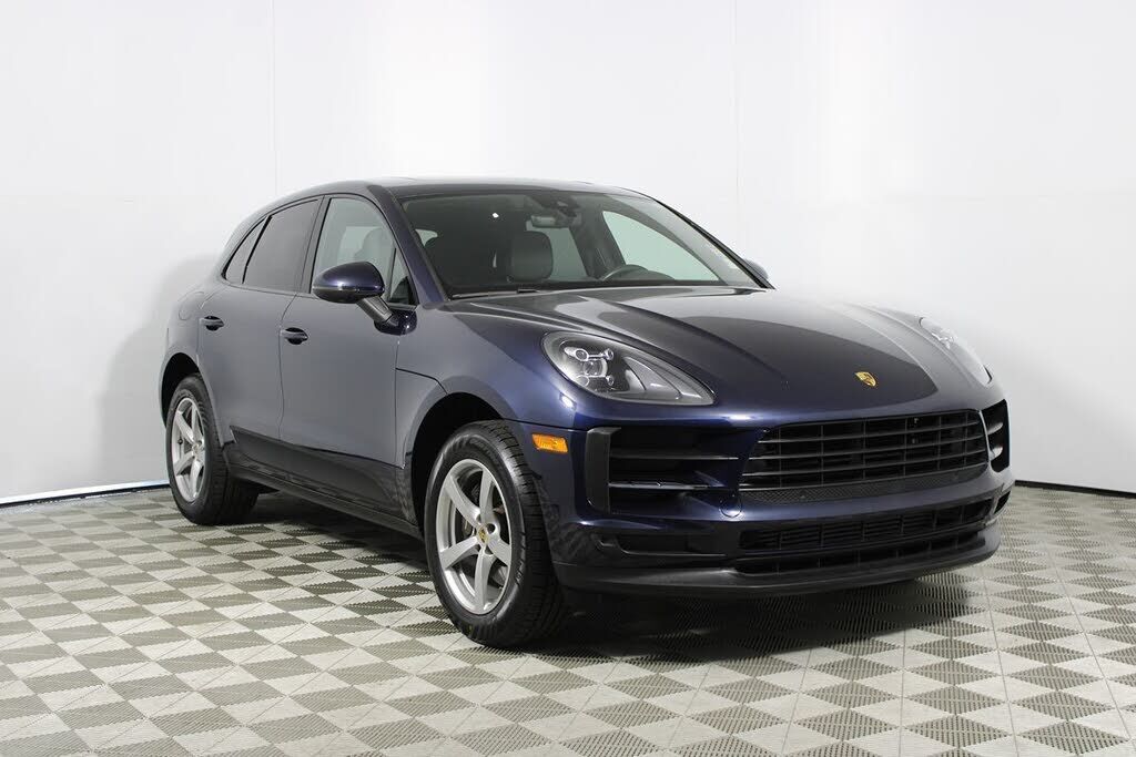 2019 PORSCHE Macan