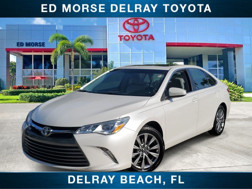 2017 TOYOTA Camry