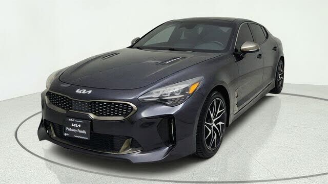 2022 KIA Stinger