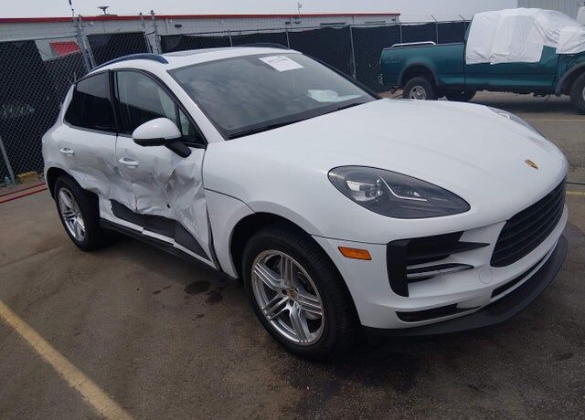 2021 PORSCHE Macan
