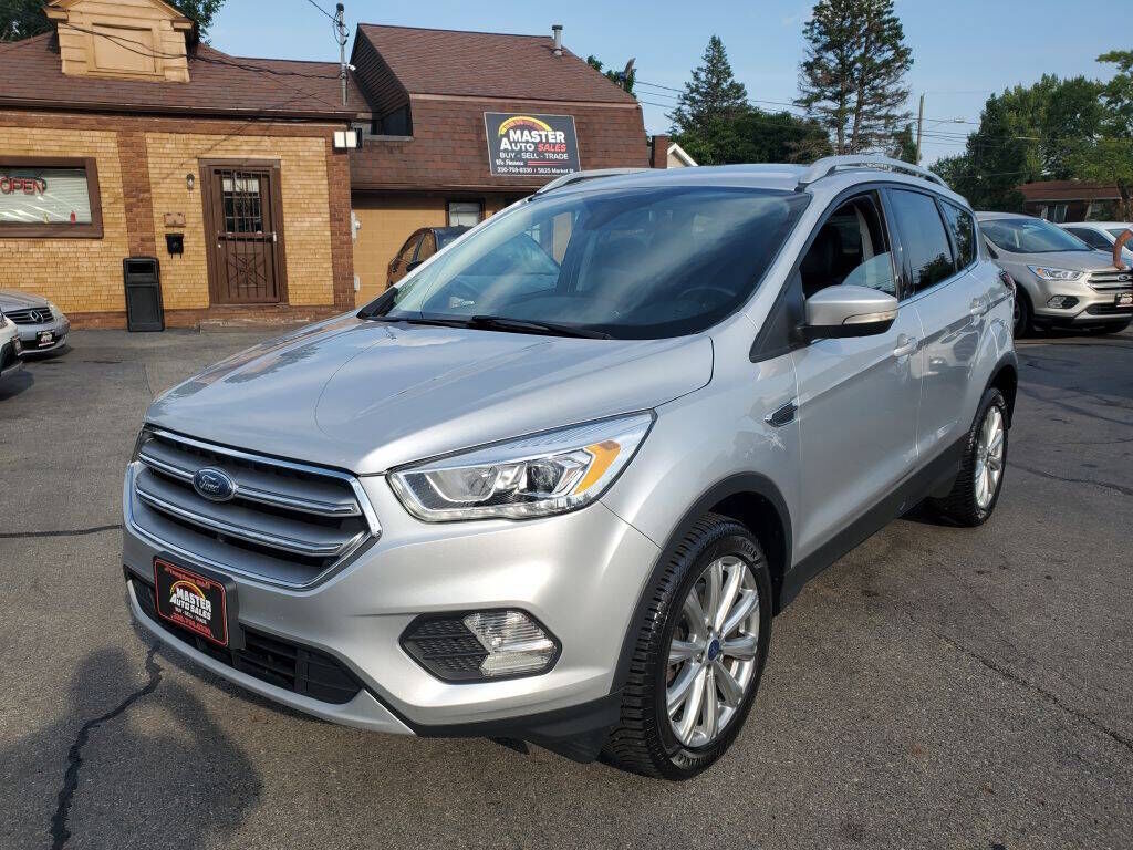 2017 FORD Escape