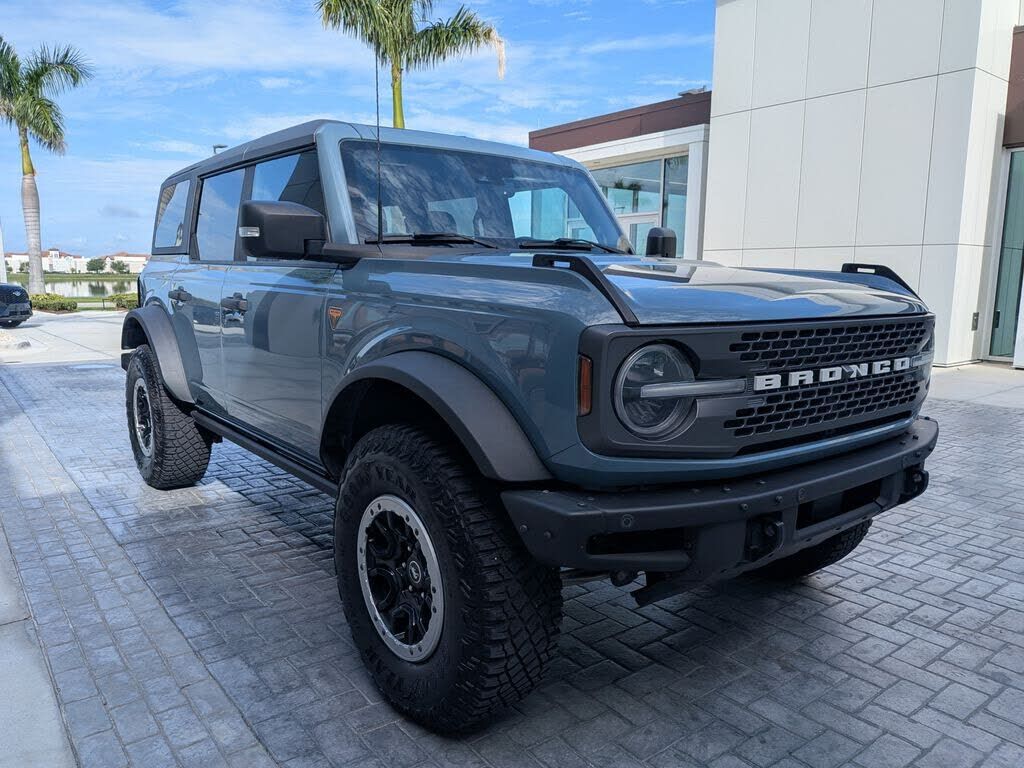 2022 FORD Bronco