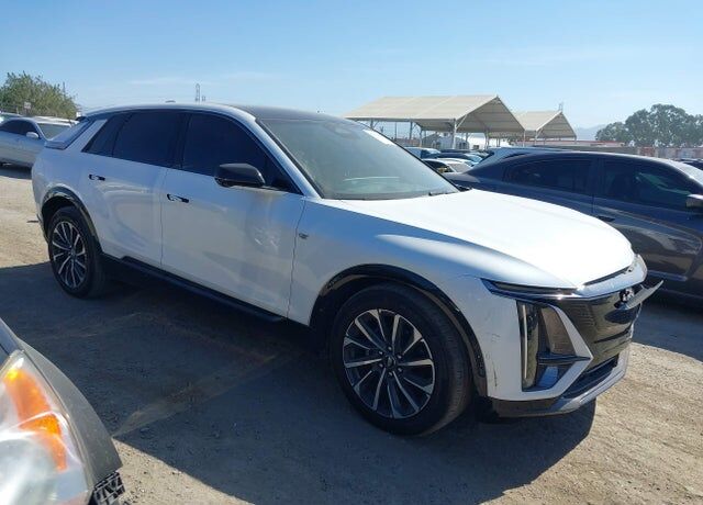 2024 CADILLAC Lyriq