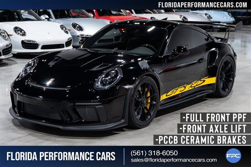 2019 PORSCHE 911