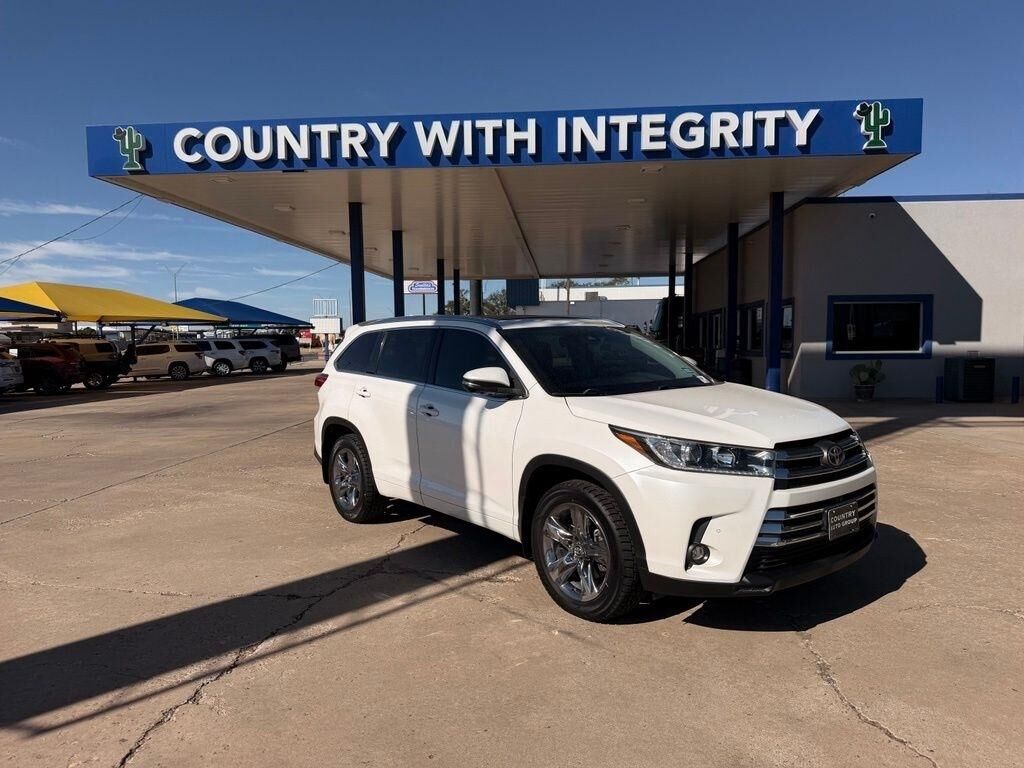 2019 TOYOTA Highlander