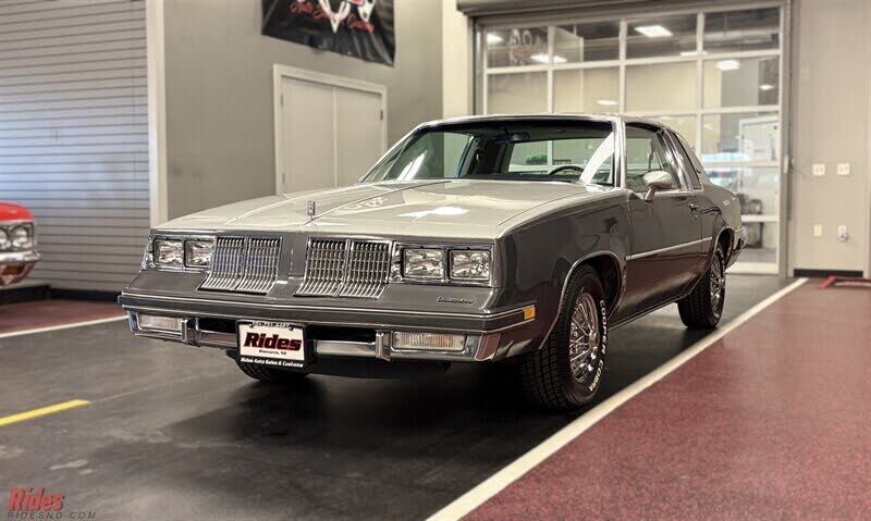1982 OLDSMOBILE Cutlass Supreme