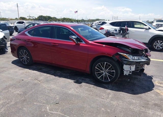 2023 LEXUS ES