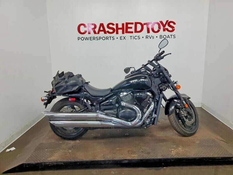 2017 SUZUKI Boulevard M109