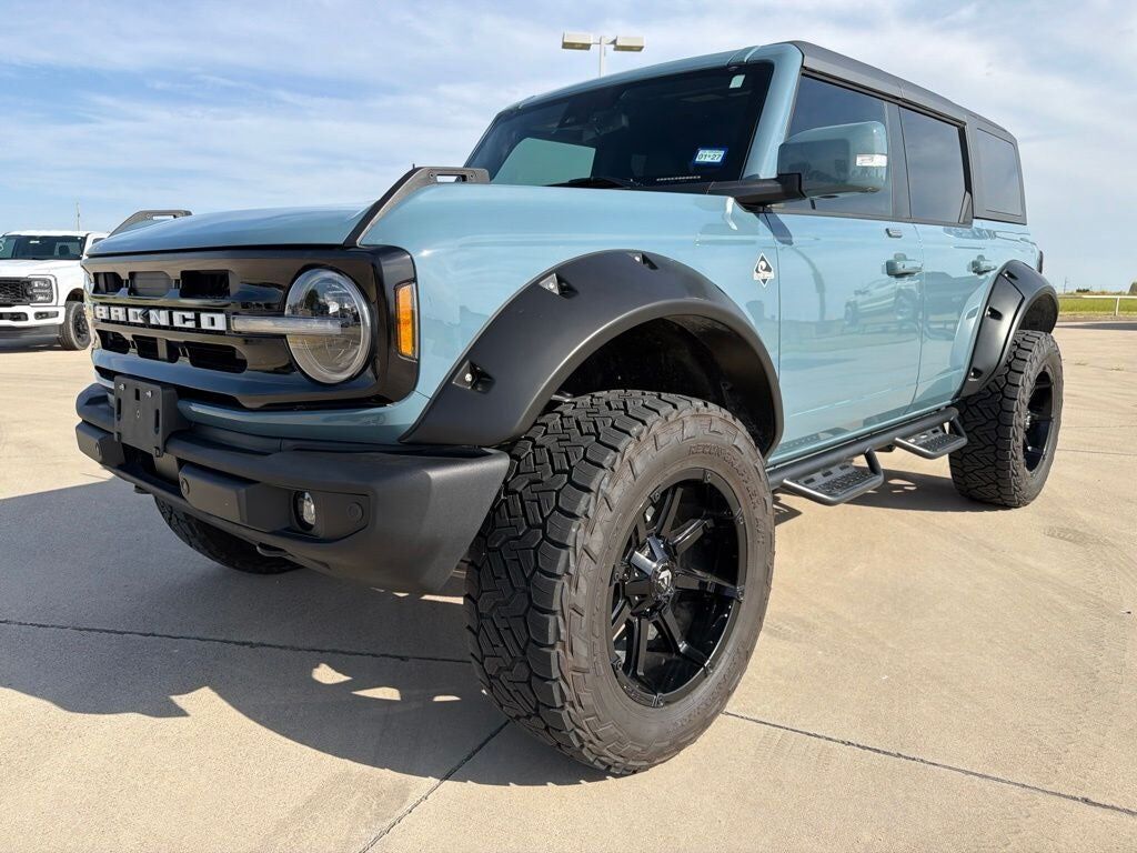 2023 FORD Bronco