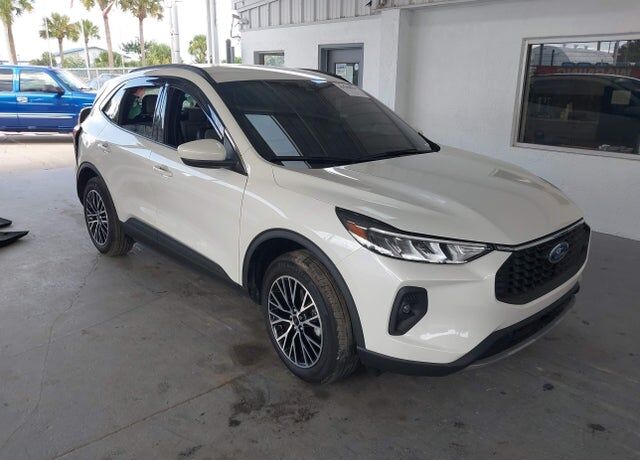 2023 FORD Escape