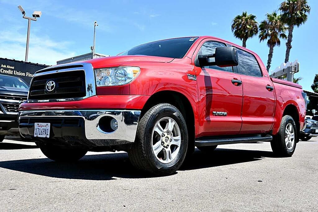 2011 TOYOTA Tundra