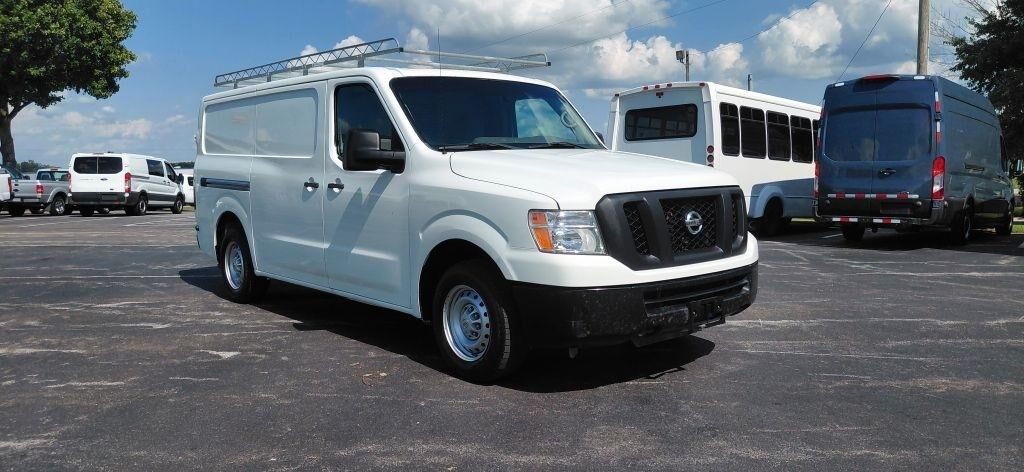 2016 NISSAN NV