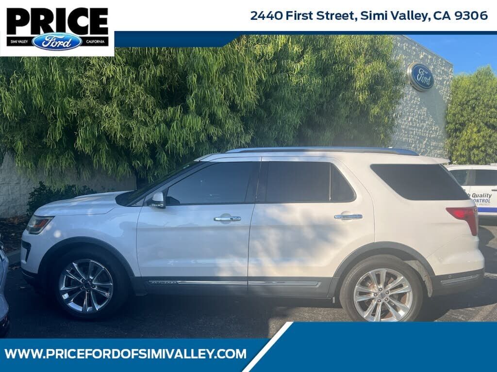 2018 FORD Explorer