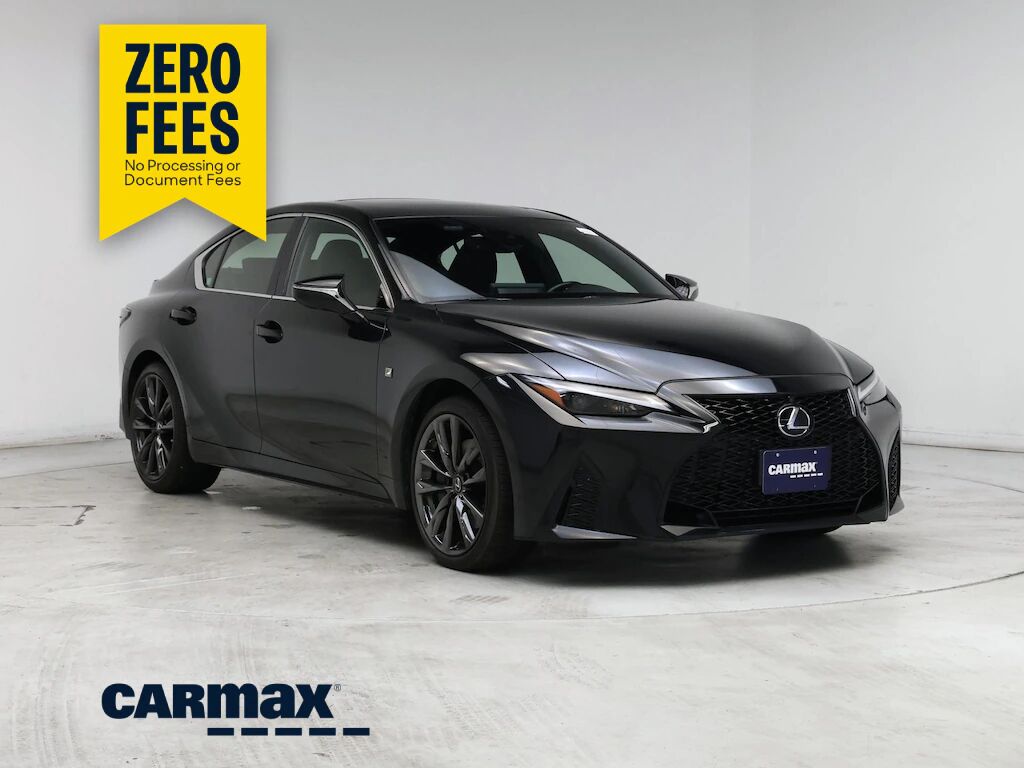 2022 LEXUS IS