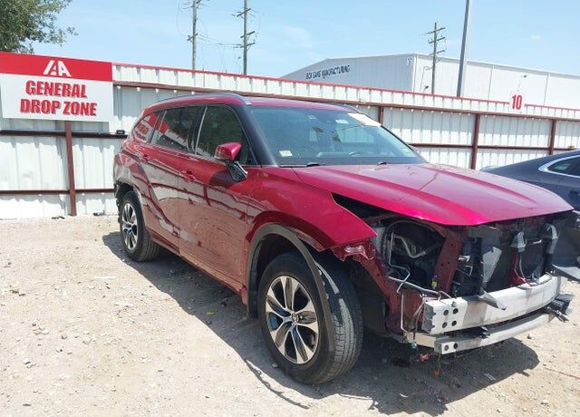 2020 TOYOTA Highlander