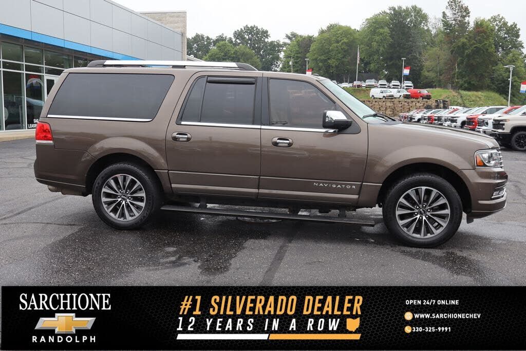 2017 LINCOLN Navigator L