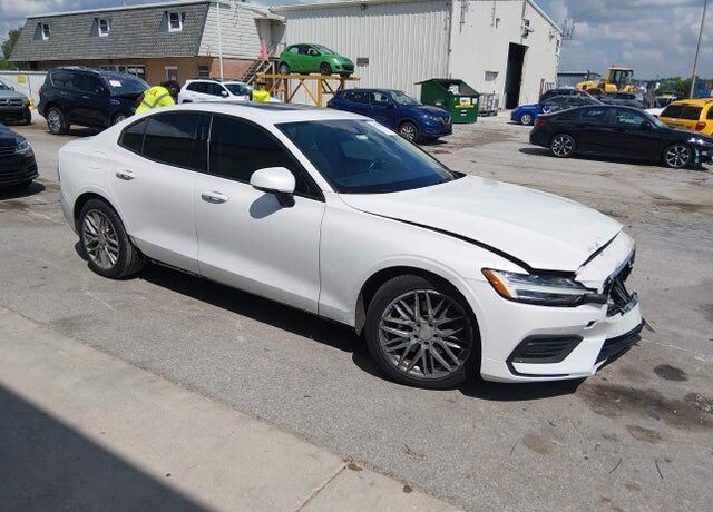 2020 VOLVO S60