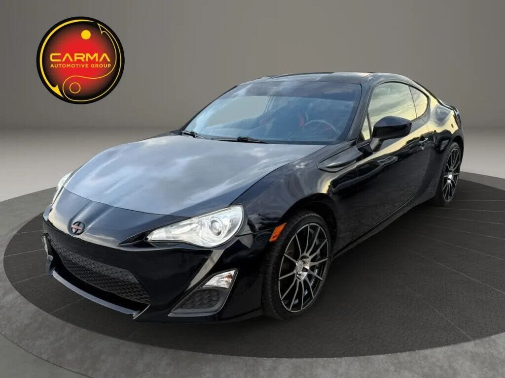 2013 TOYOTA Scion
