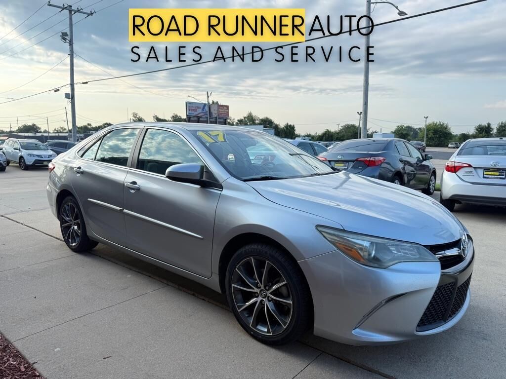 2017 TOYOTA Camry