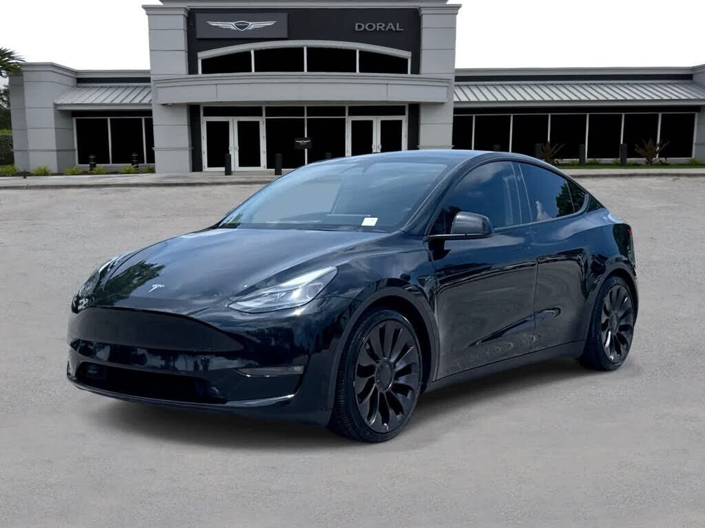 2024 TESLA Model Y