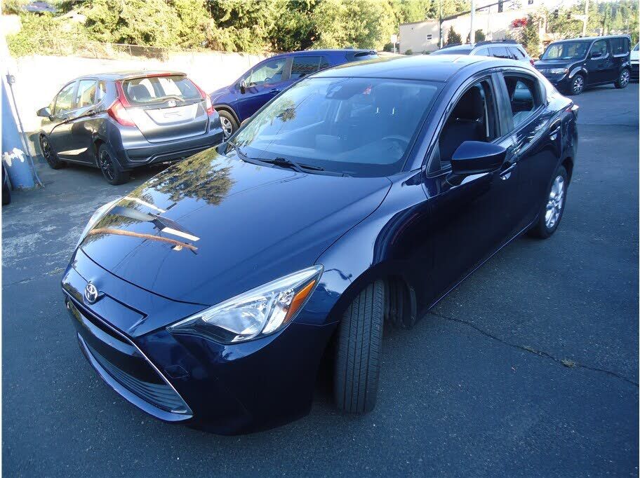 2017 TOYOTA Yaris