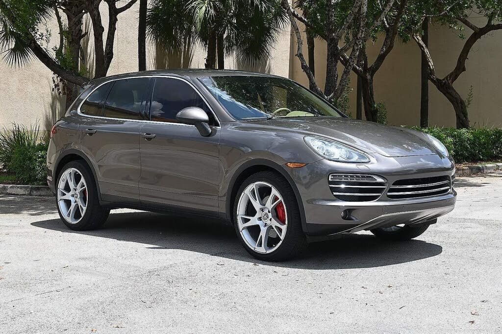 2011 PORSCHE Cayenne