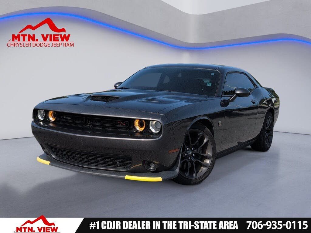2021 DODGE Challenger