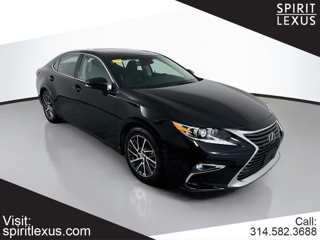 2017 LEXUS ES