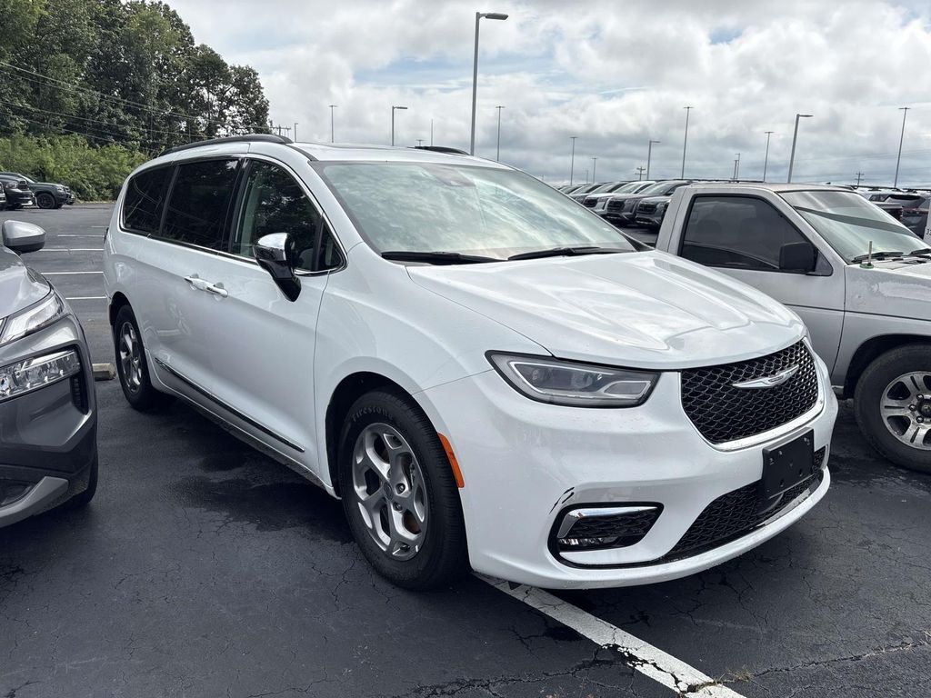 2023 CHRYSLER Pacifica