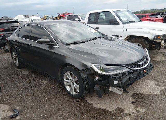 2015 CHRYSLER 200