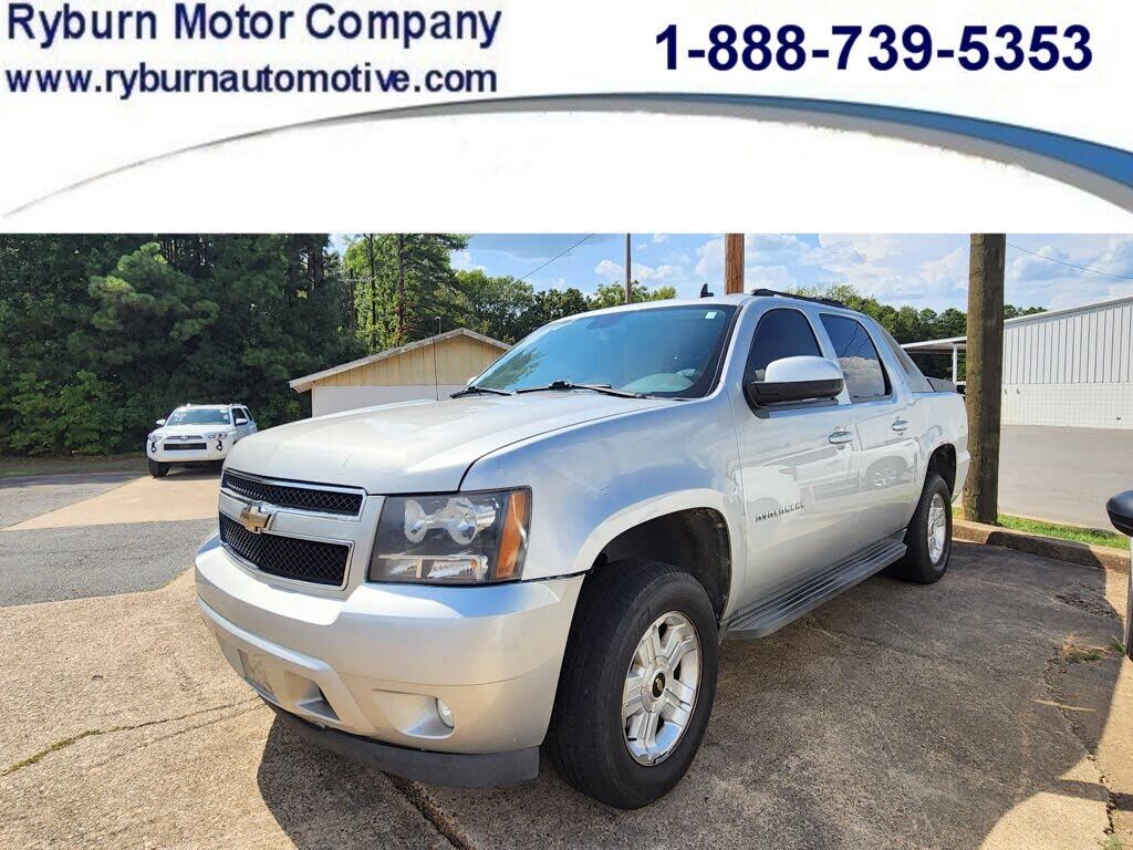 2011 CHEVROLET Avalanche