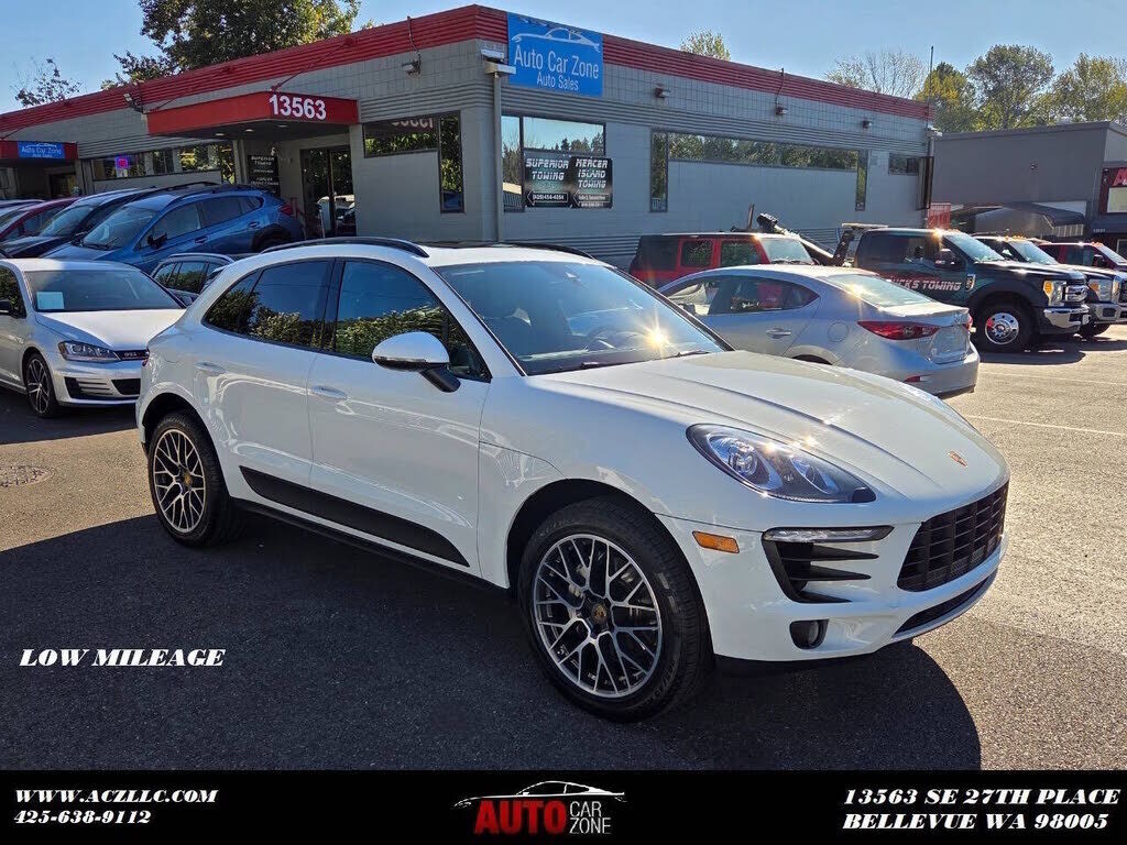 2017 PORSCHE Macan