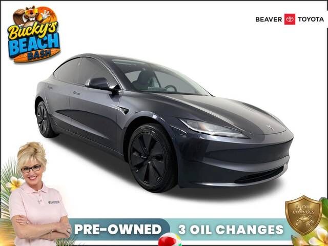 2025 TESLA Model 3