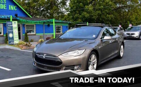 2015 TESLA Model S