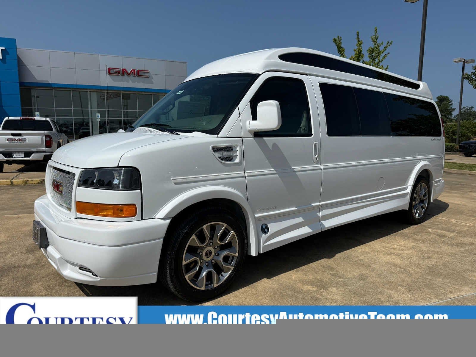 2026 GMC Savana