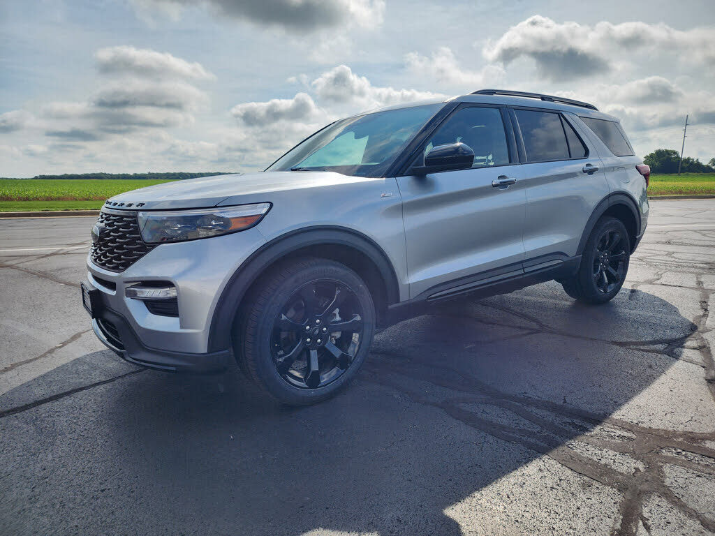 2022 FORD Explorer