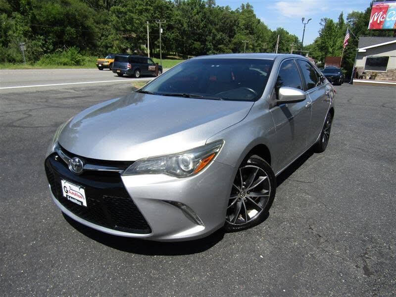 2015 TOYOTA Camry