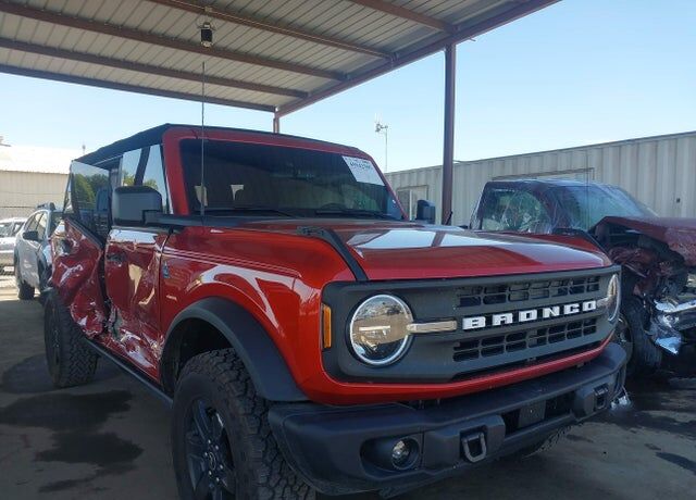 2024 FORD Bronco