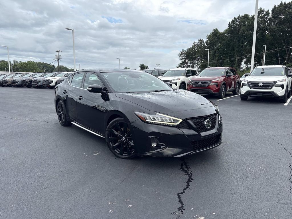 2022 NISSAN Maxima