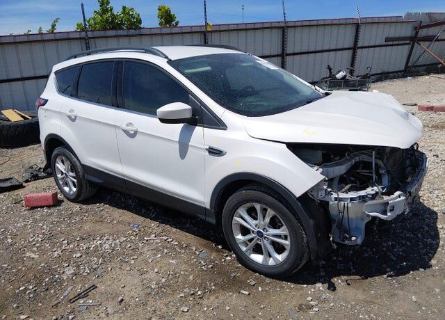 2017 FORD Escape