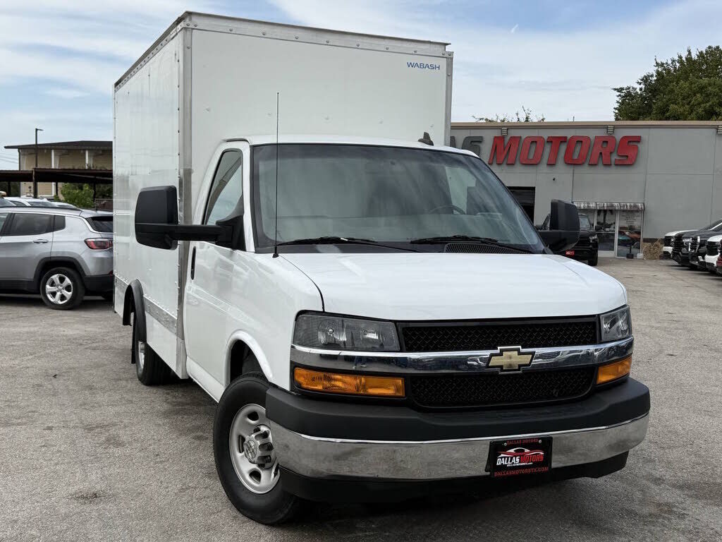 2023 CHEVROLET Express
