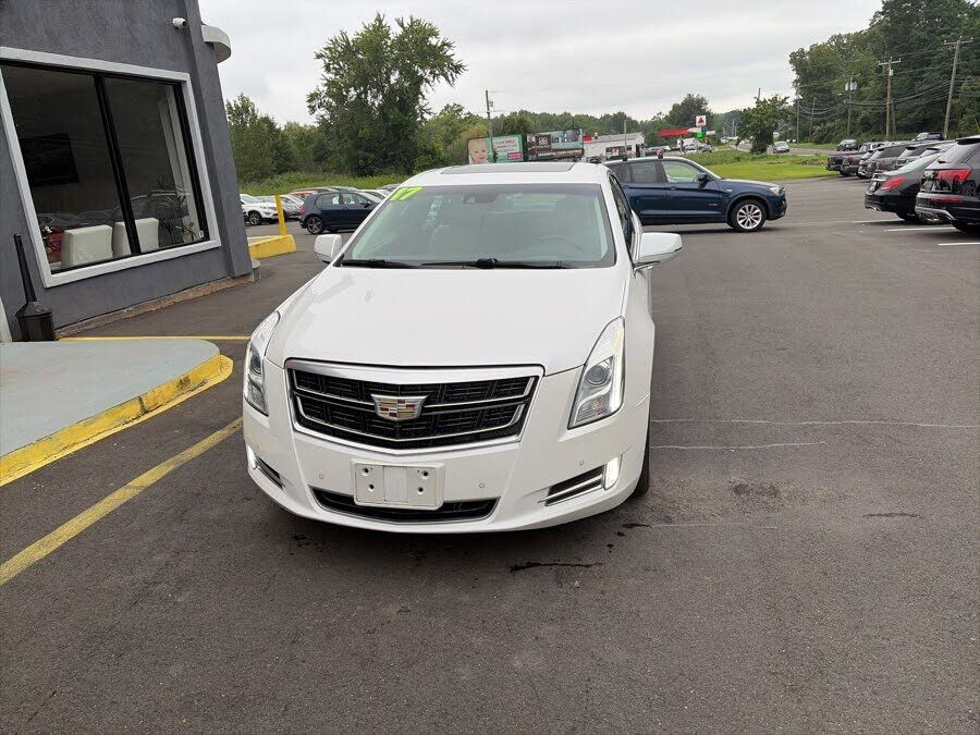 2017 CADILLAC XTS