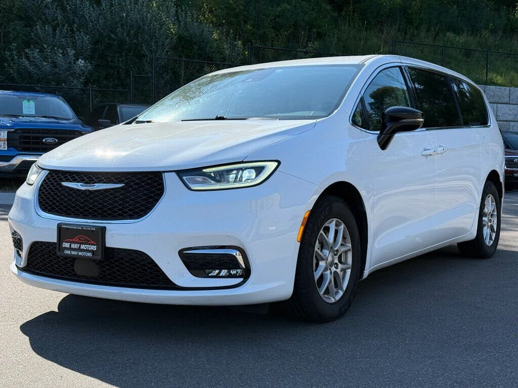 2024 CHRYSLER Pacifica