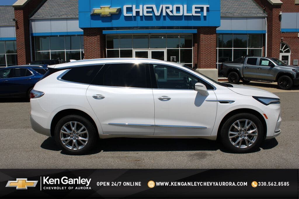 2023 BUICK Enclave