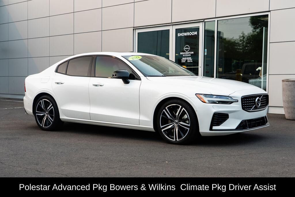 2022 VOLVO S60