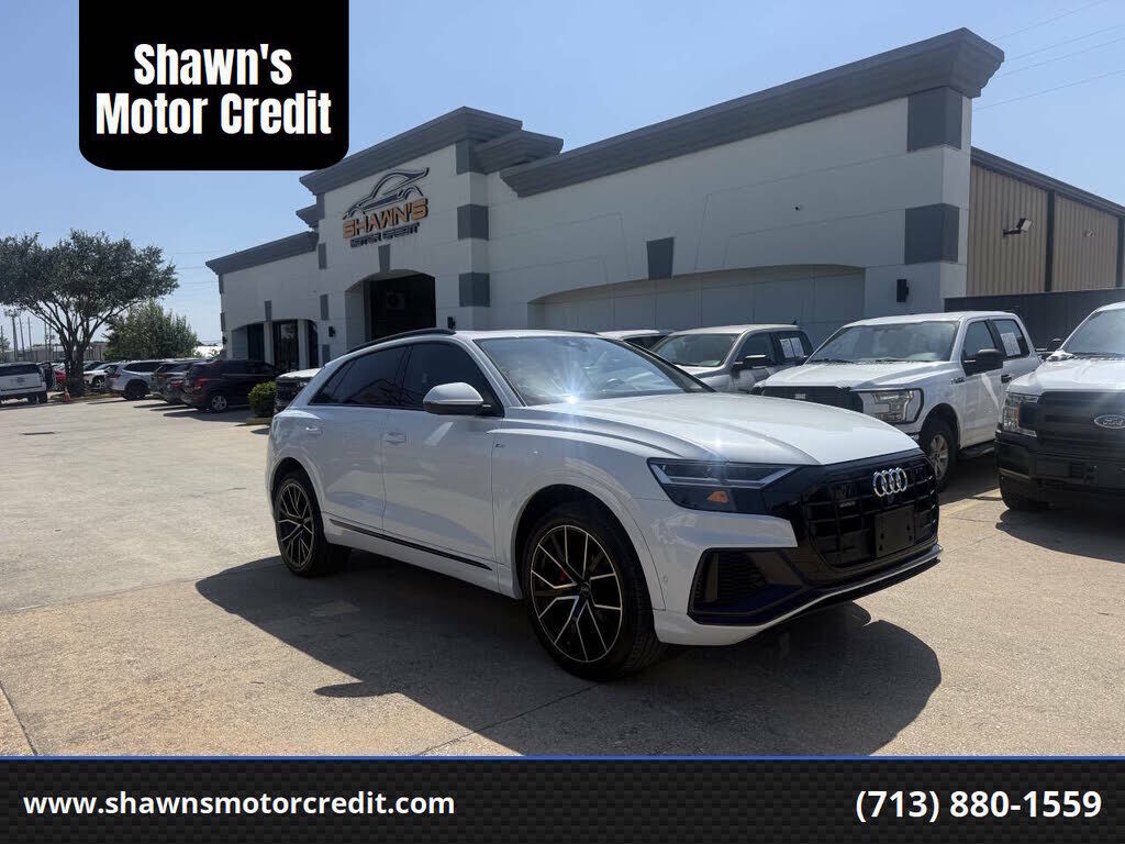 2020 AUDI Q8
