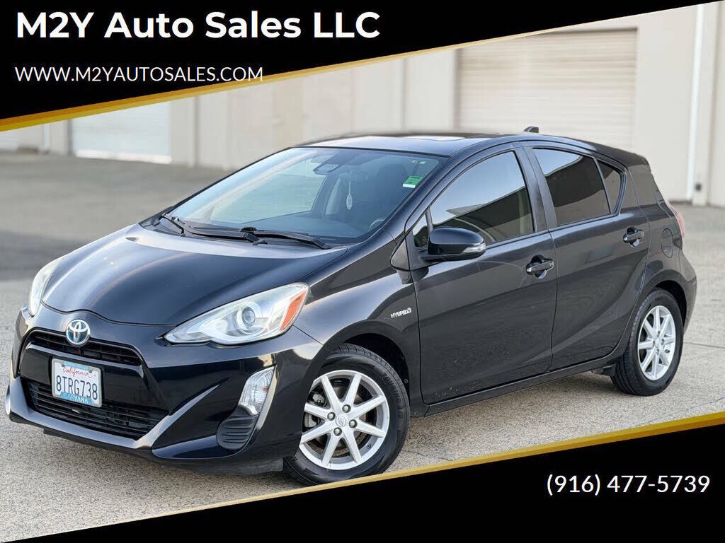2016 TOYOTA Prius