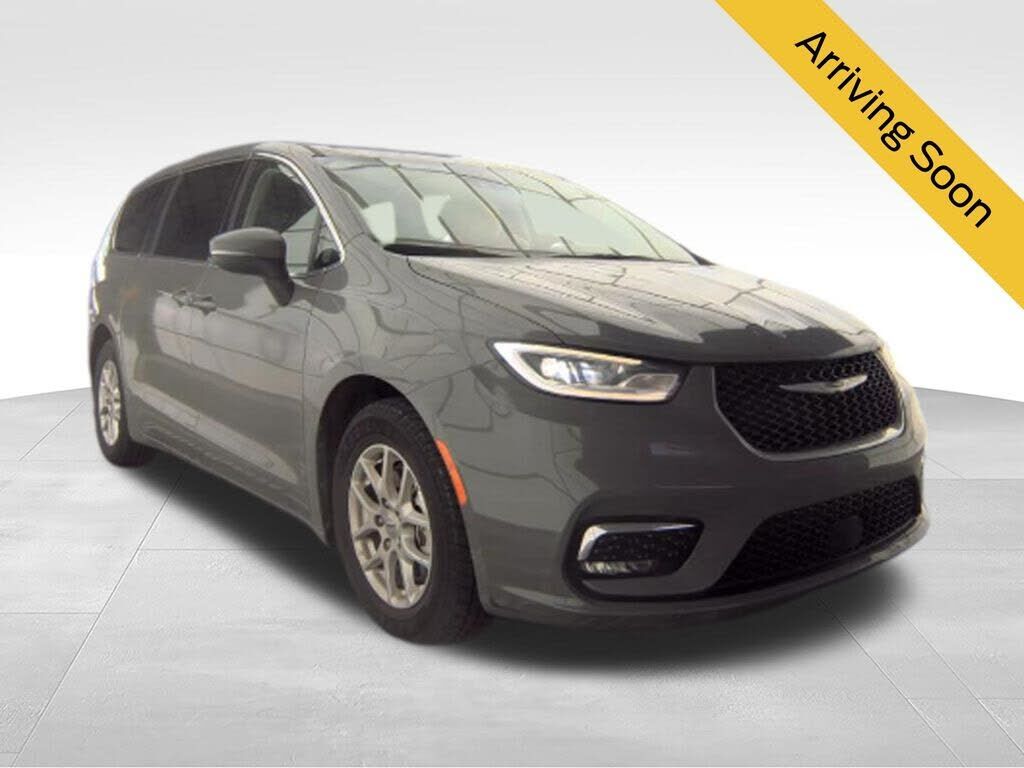2023 CHRYSLER Pacifica